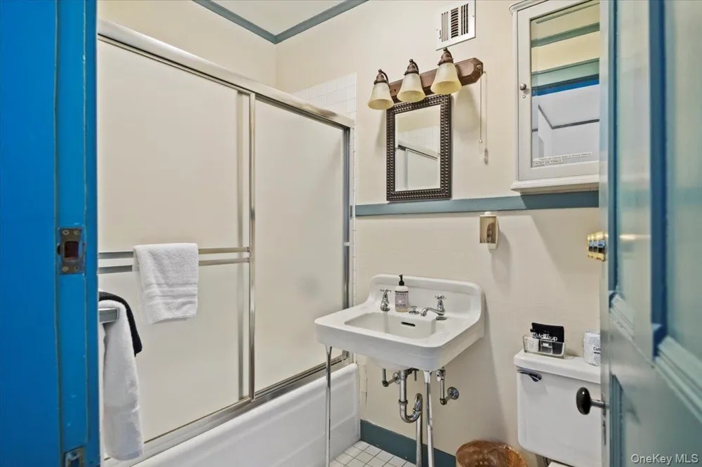 605 N. Broadway Call Listing Agent, NY 12866