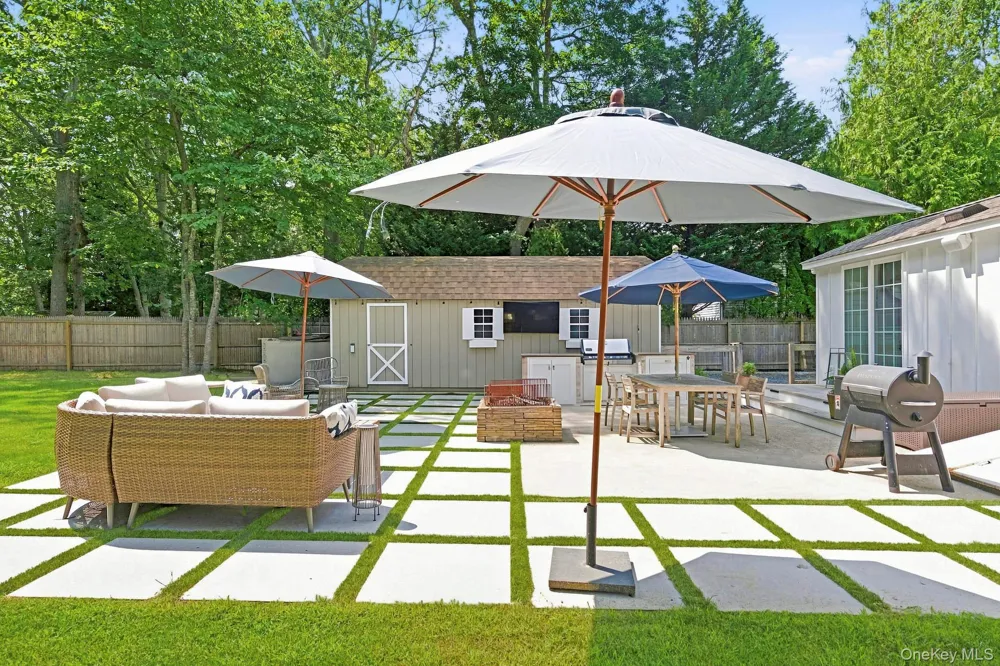 22 Matthews Drive Remsenburg, NY 11972