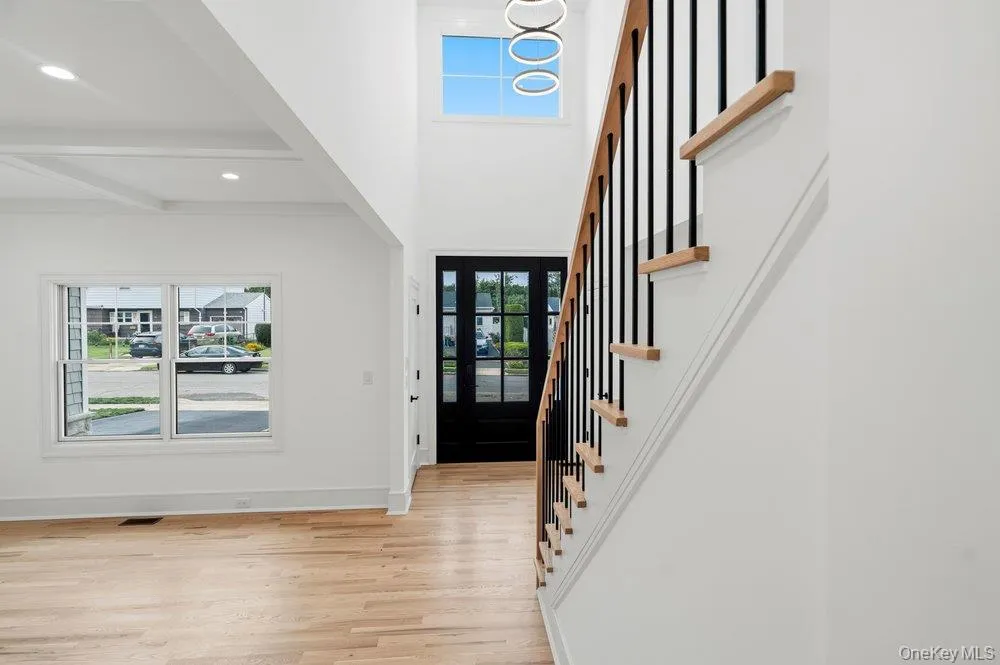 93 Morton Boulevard Plainview, NY 11803
