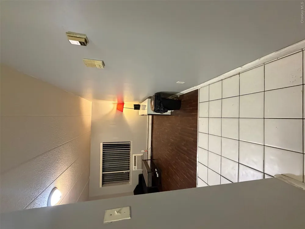 43-04 158th Street #3E Flushing, NY 11358