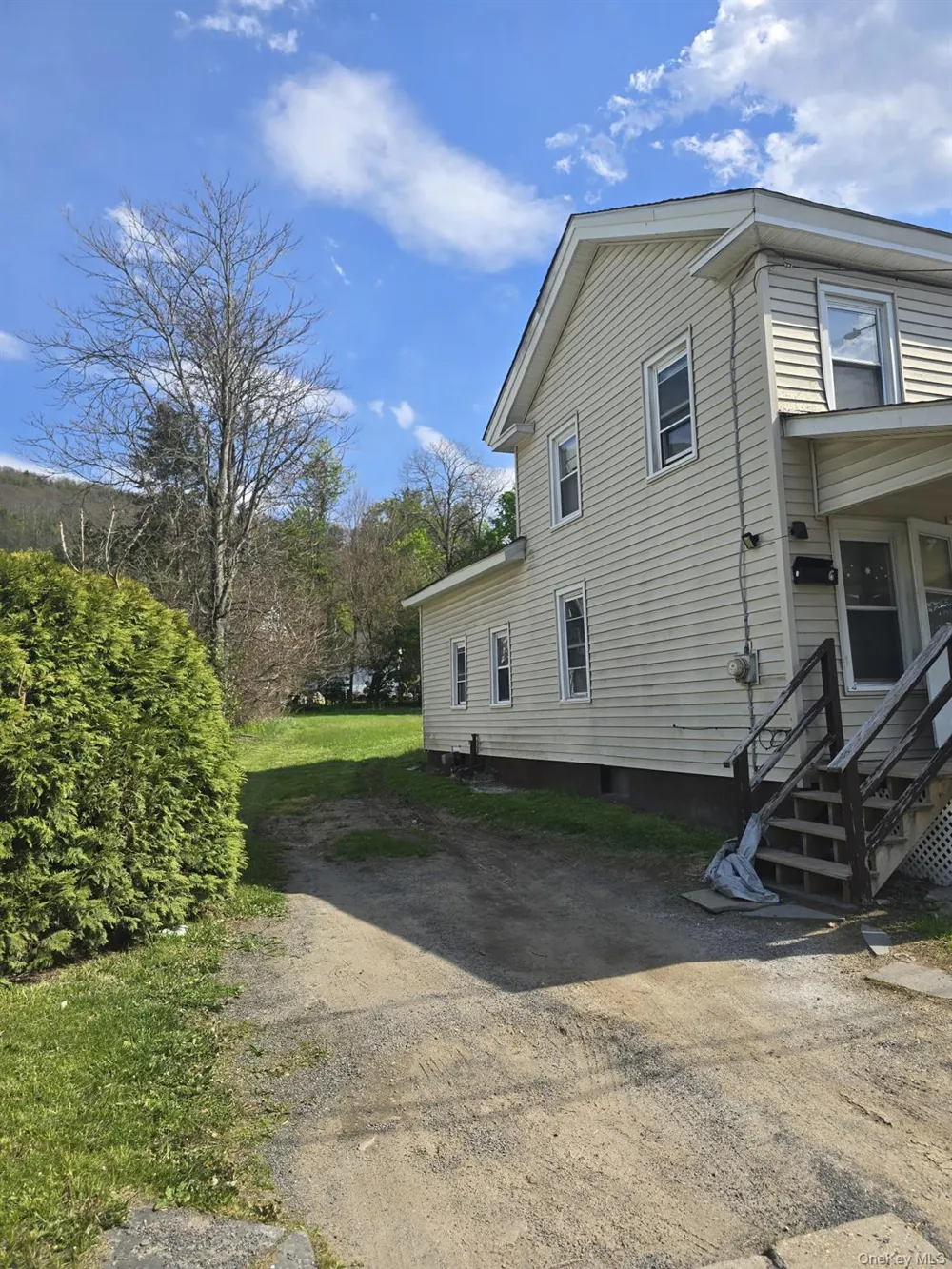 6 Broadhead Street Ellenville, NY 12428