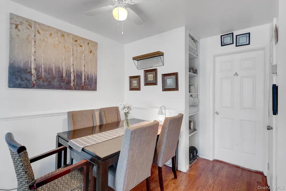 86 Cardinal Lane #2B Islip, NY 11751