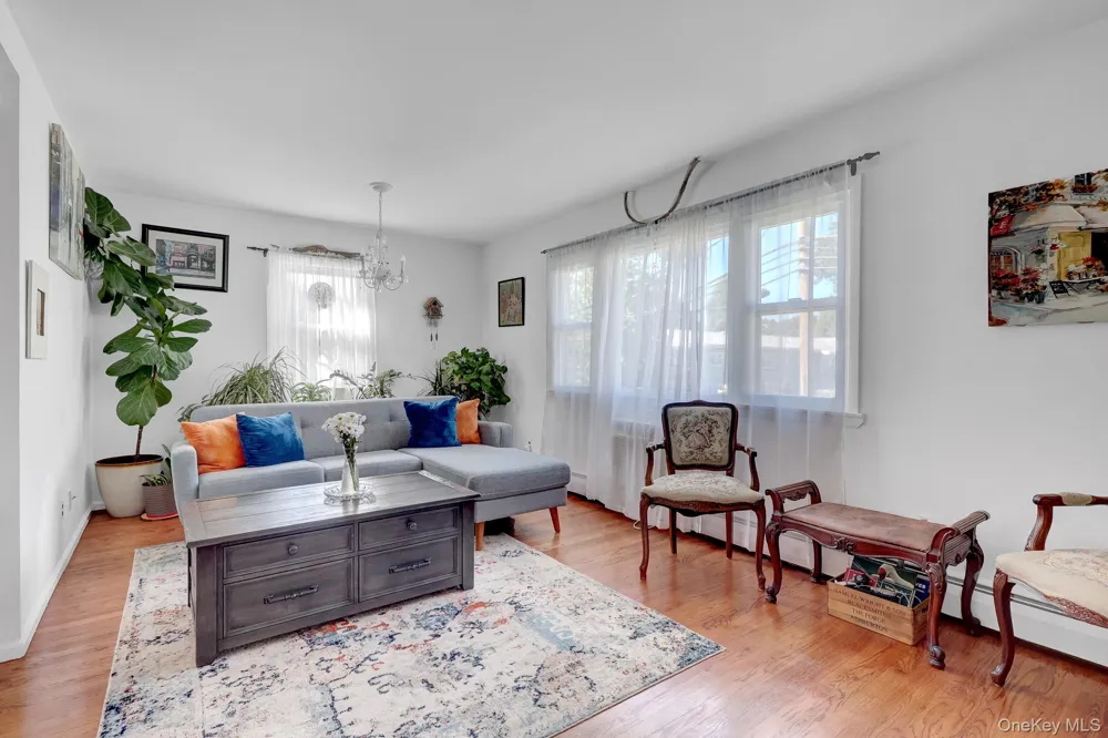 86 Cardinal Lane #2B Islip, NY 11751