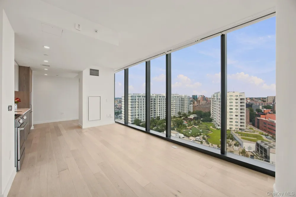 13101 40th Road #20Z Flushing, NY 11354