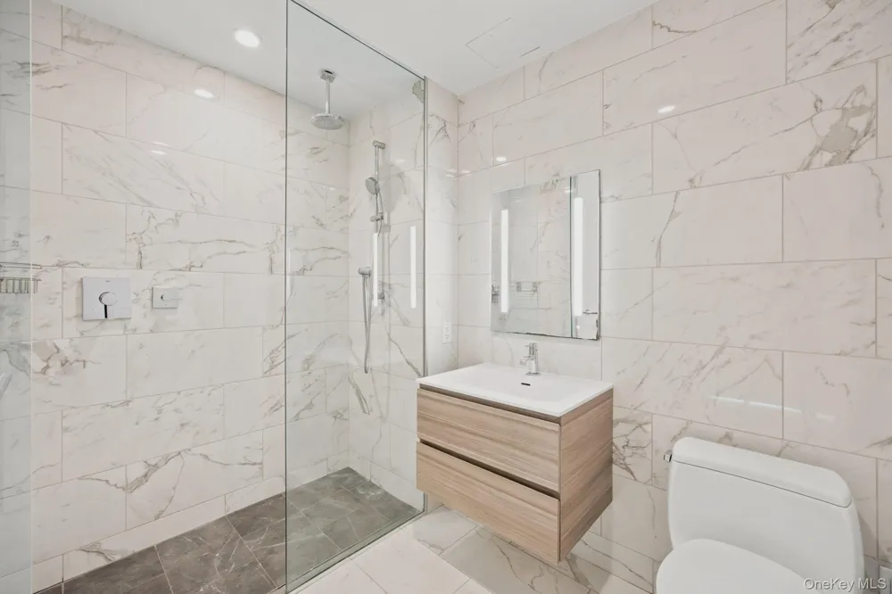 13101 40th Road #20Z Flushing, NY 11354