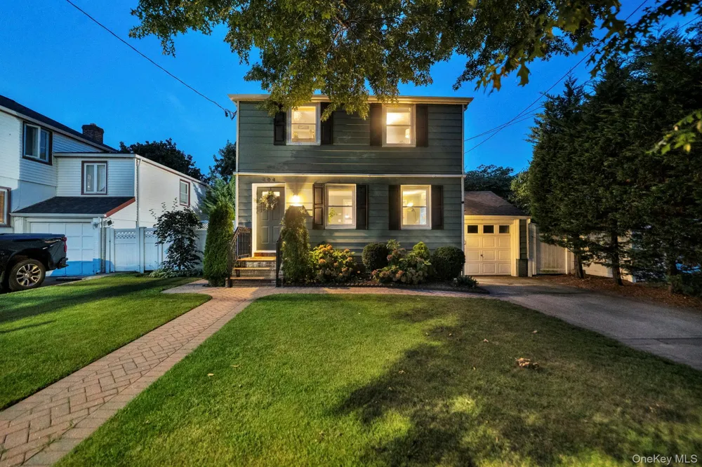 404 Little Whaleneck Road Merrick, NY 11566