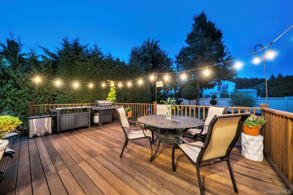404 Little Whaleneck Road Merrick, NY 11566