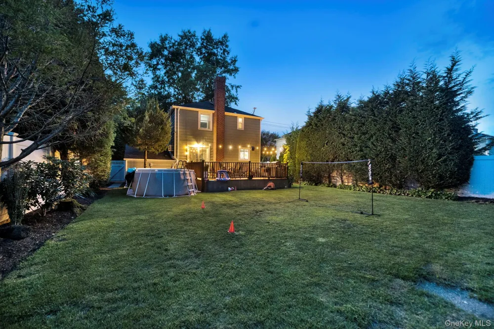 404 Little Whaleneck Road Merrick, NY 11566