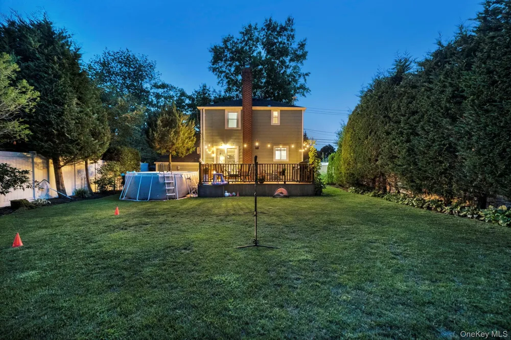 404 Little Whaleneck Road Merrick, NY 11566