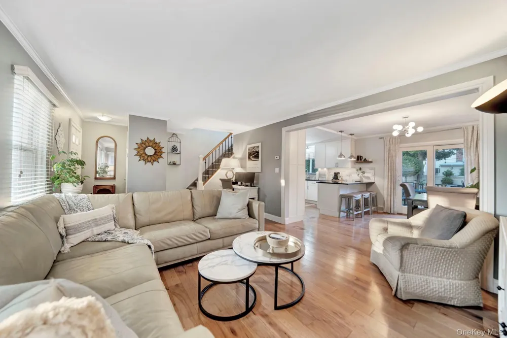 404 Little Whaleneck Road Merrick, NY 11566