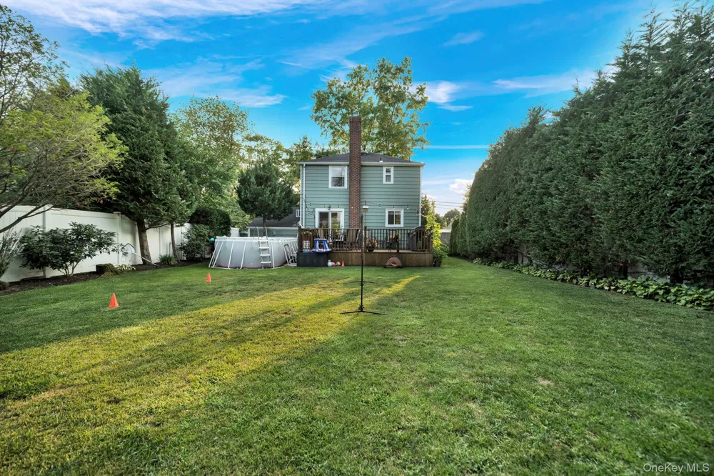 404 Little Whaleneck Road Merrick, NY 11566