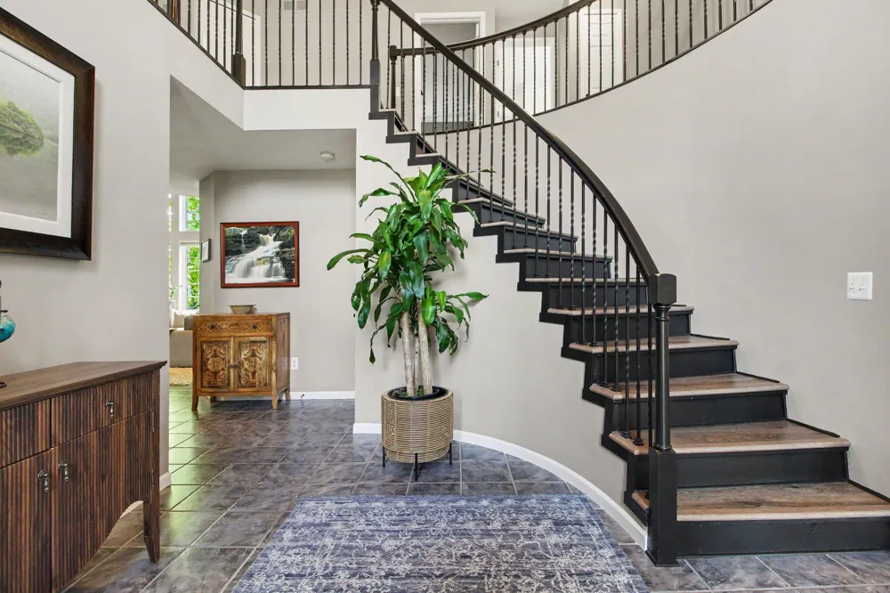 5975 Redstone Court Ann Arbor, MI 48103