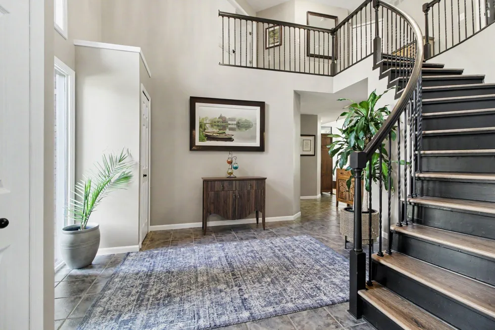 5975 Redstone Court Ann Arbor, MI 48103