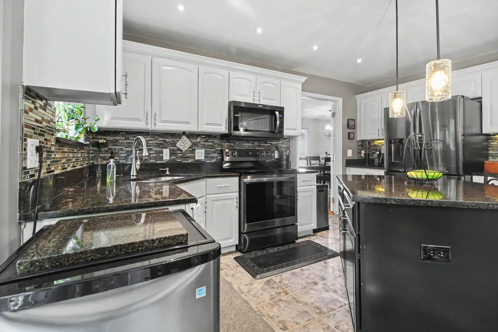 5975 Redstone Court Ann Arbor, MI 48103