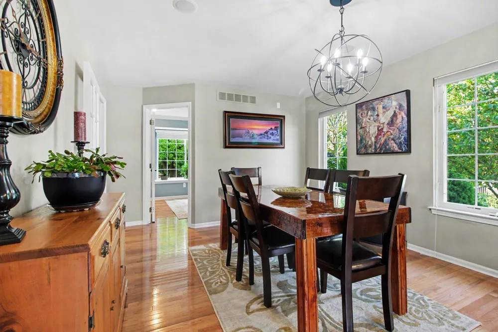 5975 Redstone Court Ann Arbor, MI 48103