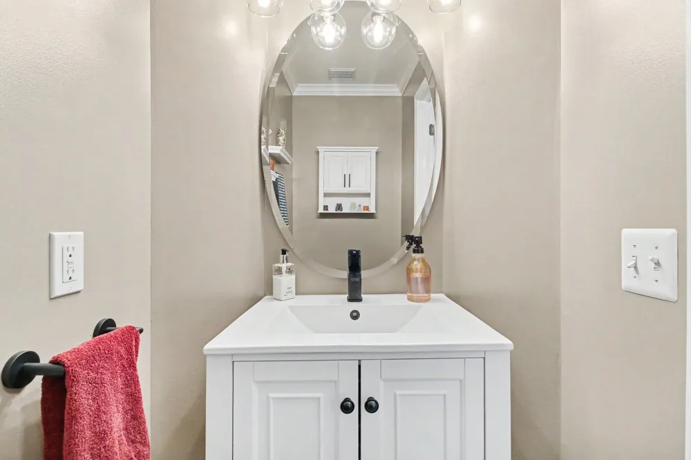 5975 Redstone Court Ann Arbor, MI 48103