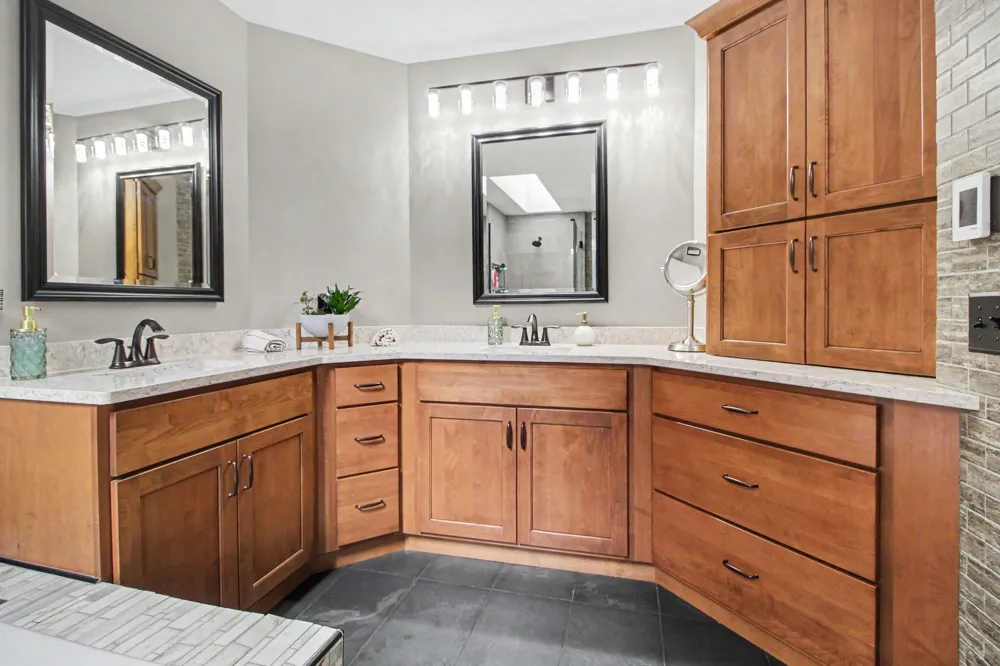 5975 Redstone Court Ann Arbor, MI 48103
