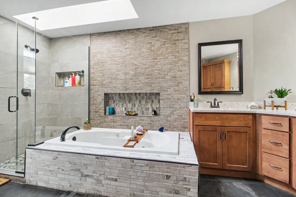 5975 Redstone Court Ann Arbor, MI 48103