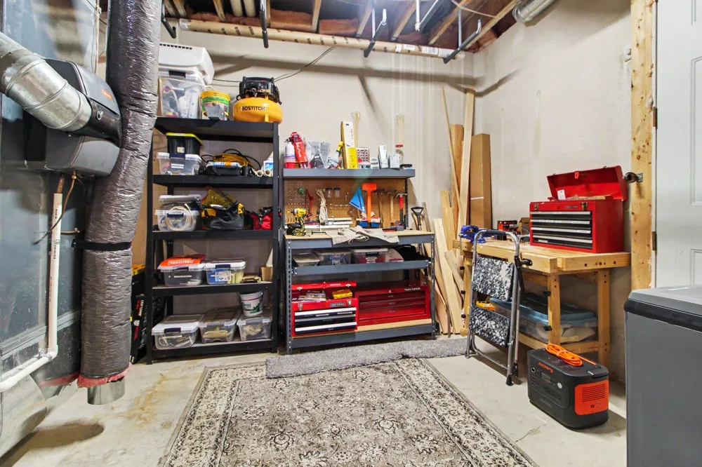 5975 Redstone Court Ann Arbor, MI 48103