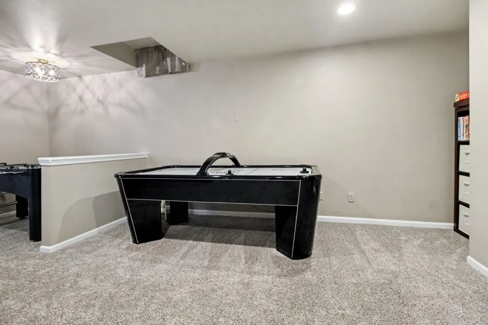 5975 Redstone Court Ann Arbor, MI 48103