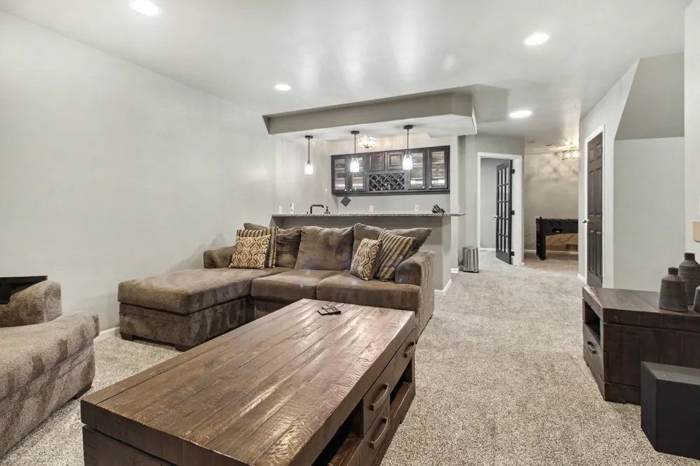 5975 Redstone Court Ann Arbor, MI 48103