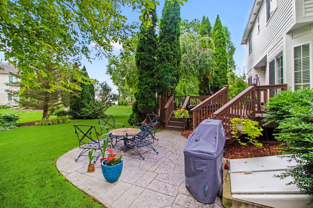 5975 Redstone Court Ann Arbor, MI 48103