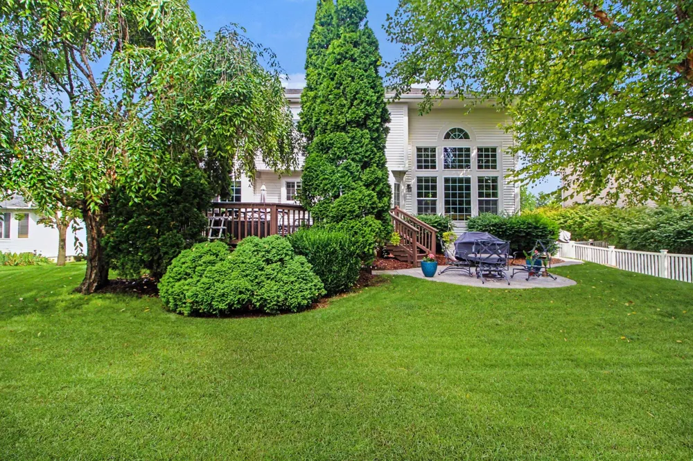 5975 Redstone Court Ann Arbor, MI 48103