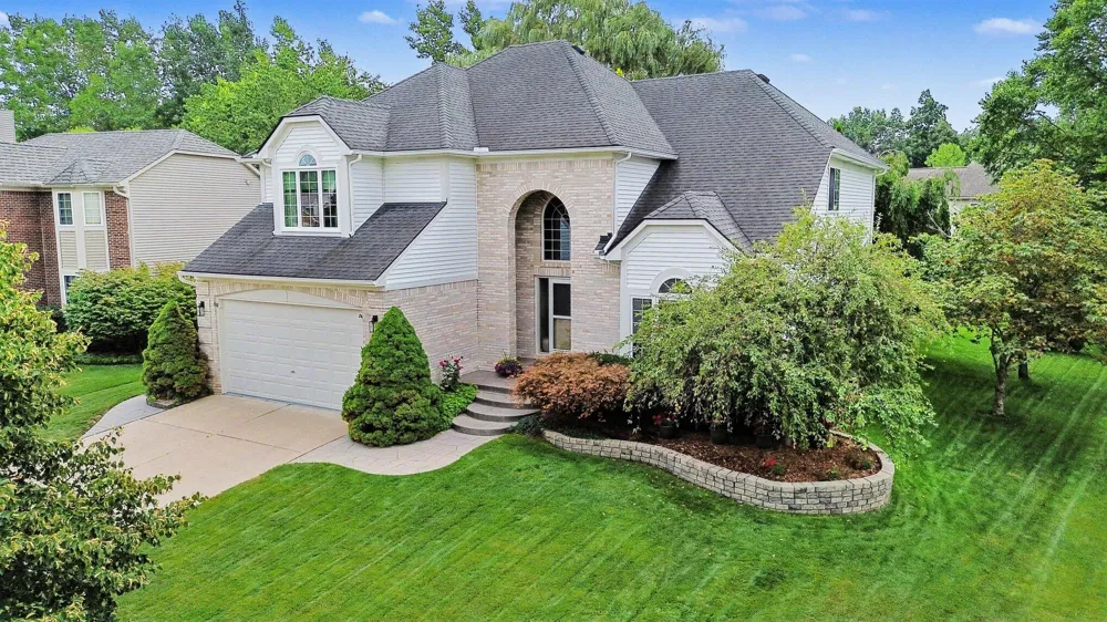 5975 Redstone Court Ann Arbor, MI 48103