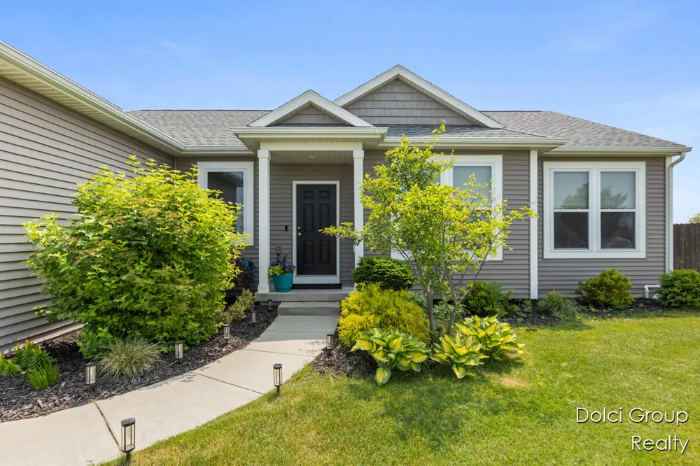 4208 Shetland Drive Hudsonville, MI 49426