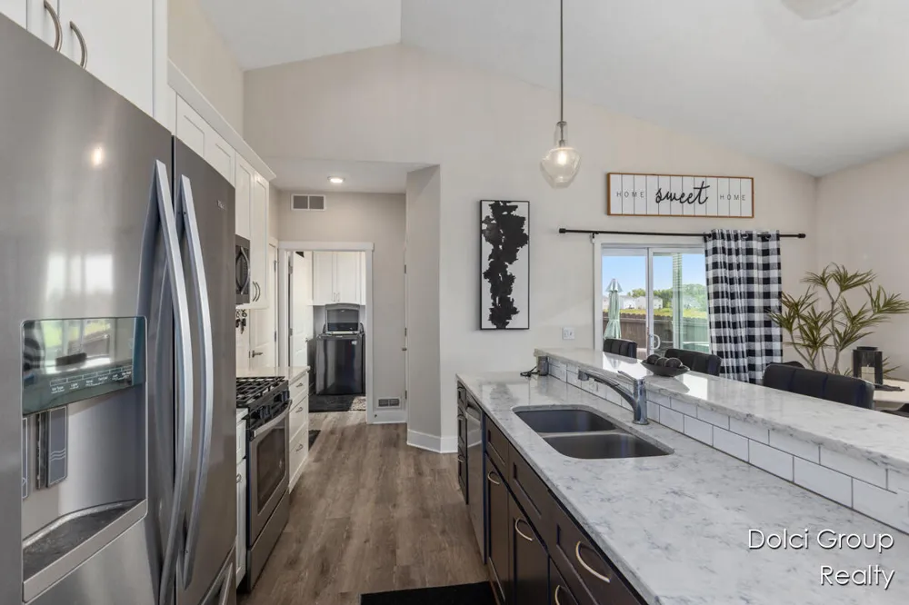 4208 Shetland Drive Hudsonville, MI 49426