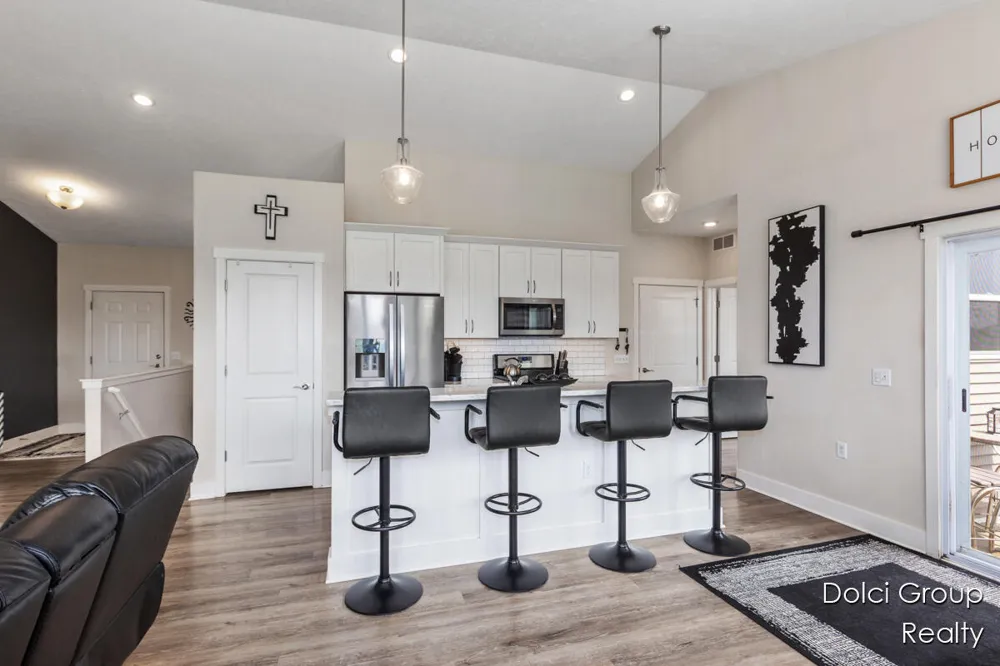 4208 Shetland Drive Hudsonville, MI 49426