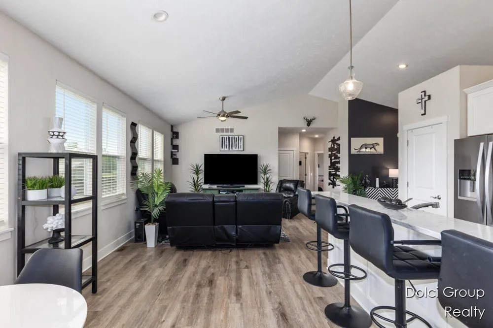 4208 Shetland Drive Hudsonville, MI 49426