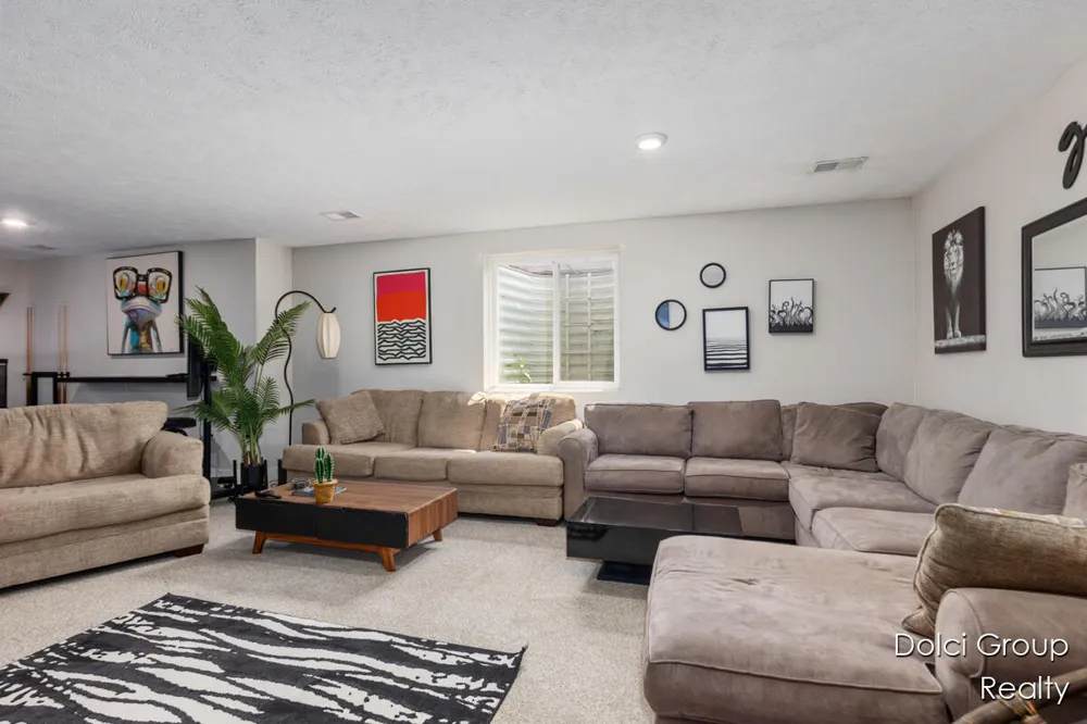 4208 Shetland Drive Hudsonville, MI 49426