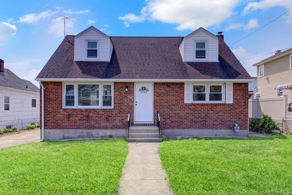 1397 Rosser Avenue Elmont, NY 11003