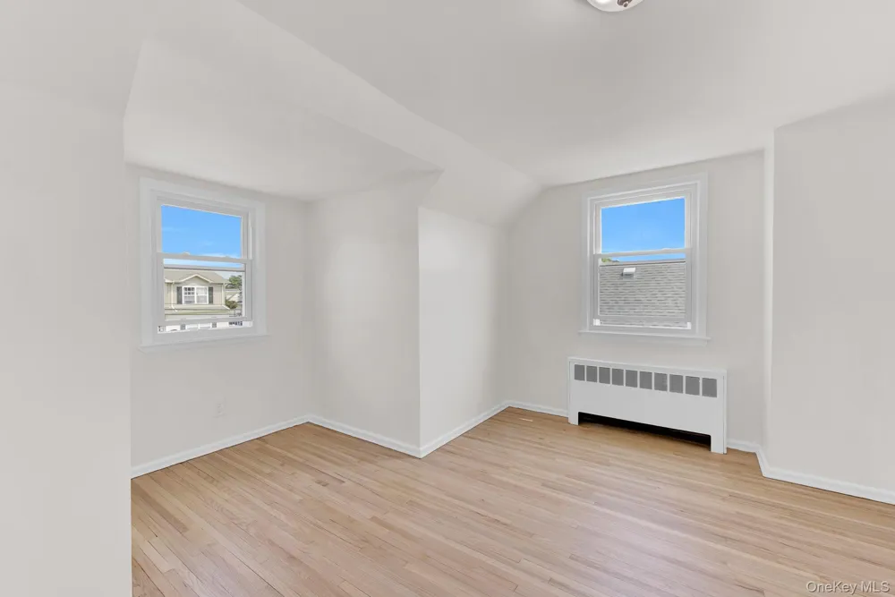 1397 Rosser Avenue Elmont, NY 11003
