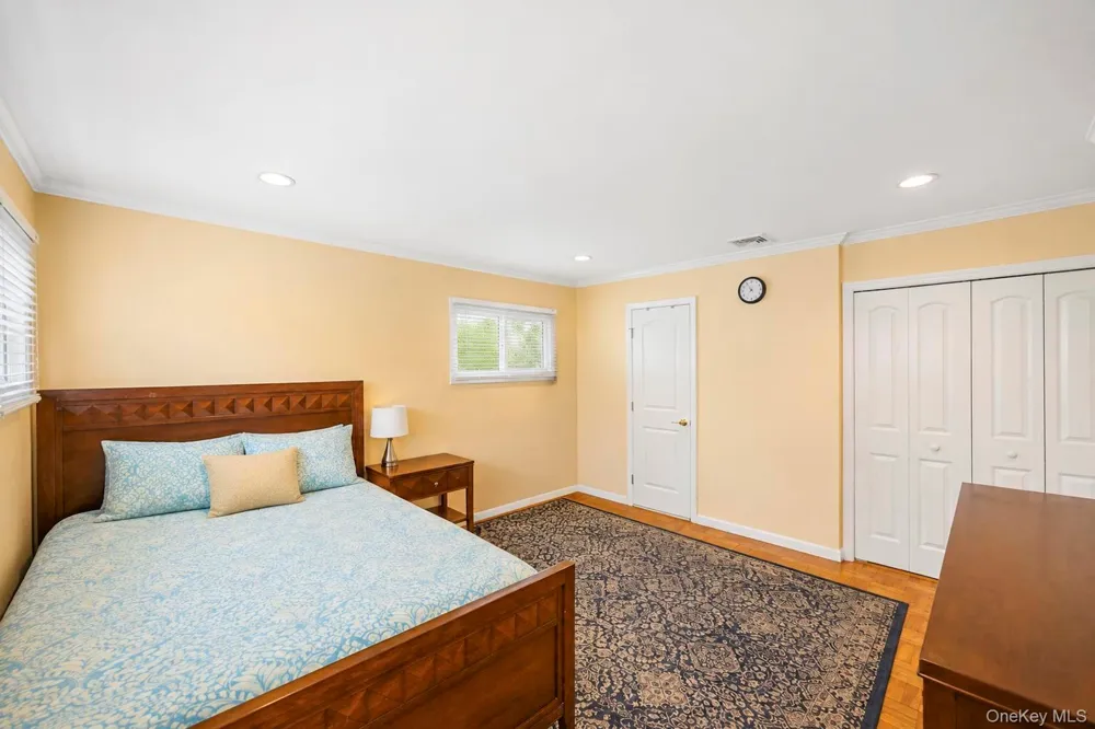 7 Primrose Avenue Hicksville, NY 11801