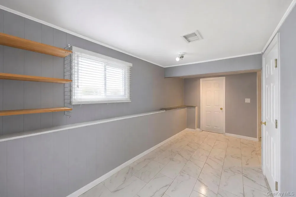 7 Primrose Avenue Hicksville, NY 11801