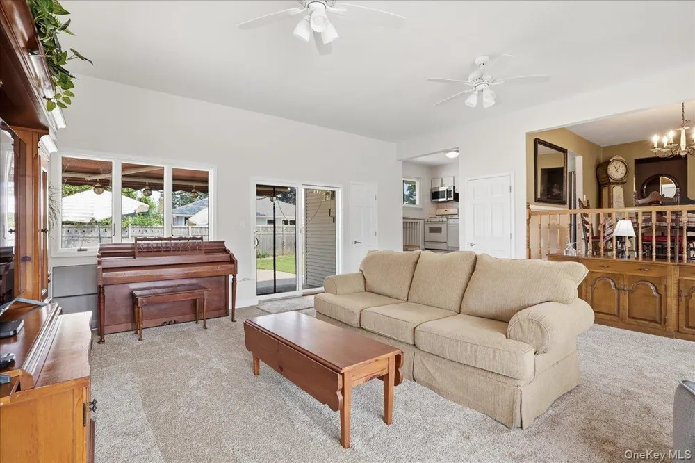 2 6th Avenue Farmingdale, NY 11735