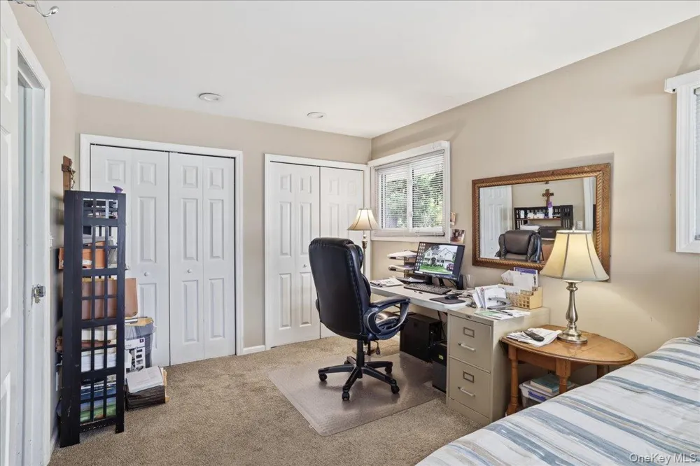 2 6th Avenue Farmingdale, NY 11735