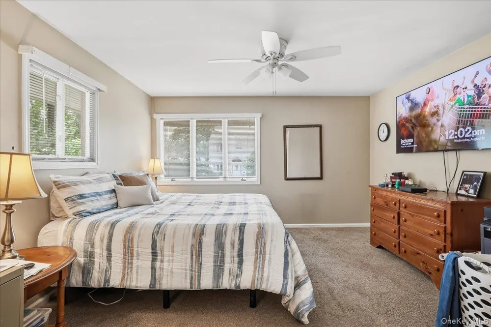 2 6th Avenue Farmingdale, NY 11735