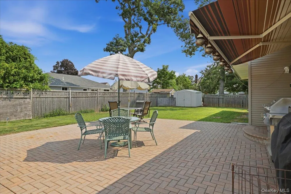 2 6th Avenue Farmingdale, NY 11735