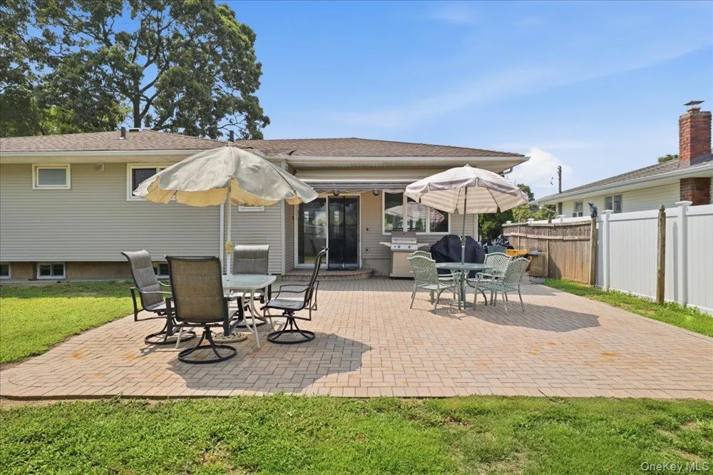 2 6th Avenue Farmingdale, NY 11735