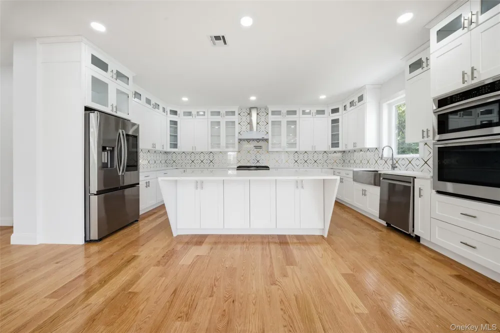 387 Sherbourne Road Valley Stream, NY 11580