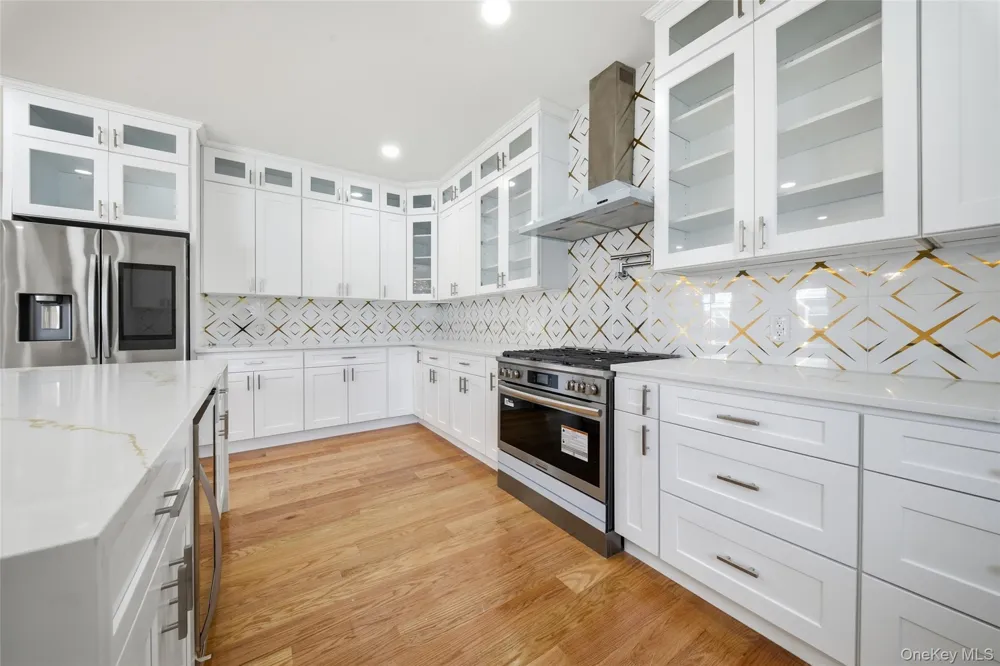 387 Sherbourne Road Valley Stream, NY 11580