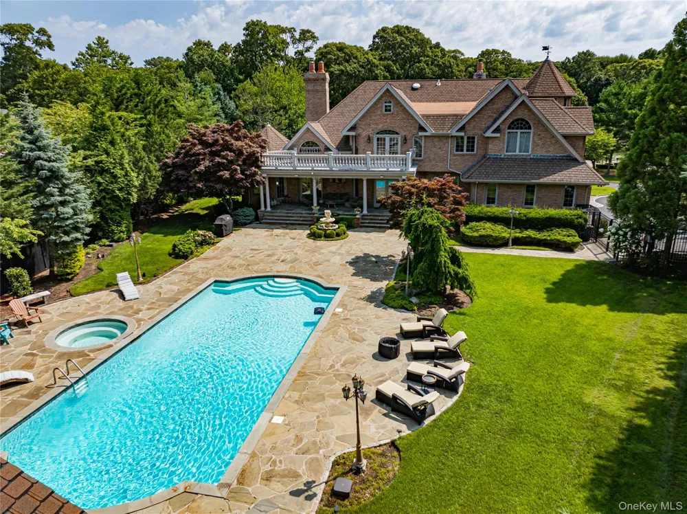 26 The Helm East Islip, NY 11730