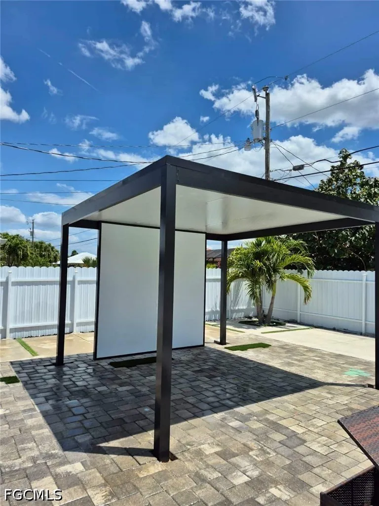 SE 16th Street Cape Coral, FL 33990