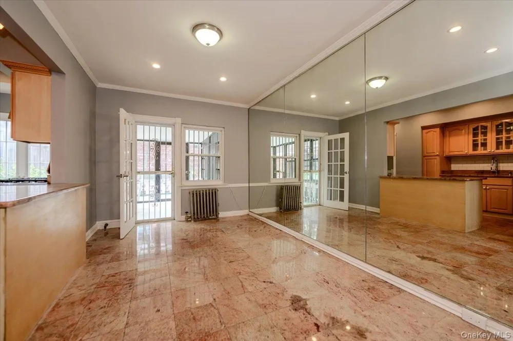 76-18 Utopia Parkway Fresh Meadows, NY 11366