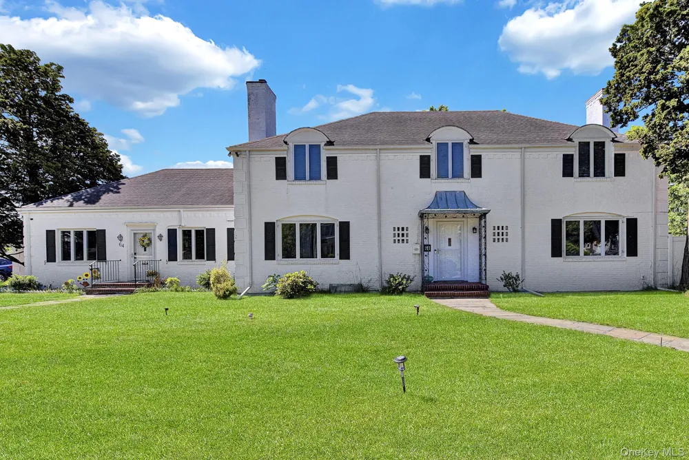 64 E Roe Boulevard Patchogue, NY 11788