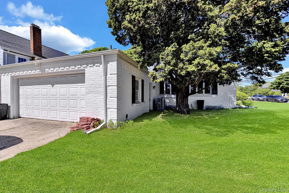64 E Roe Boulevard Patchogue, NY 11788