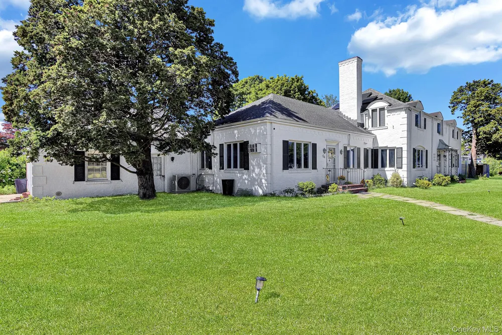 64 E Roe Boulevard Patchogue, NY 11788